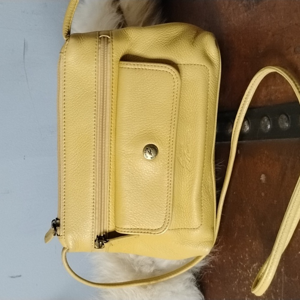 Stone Mountain Yellow Faux Leather Crossbody Handbag